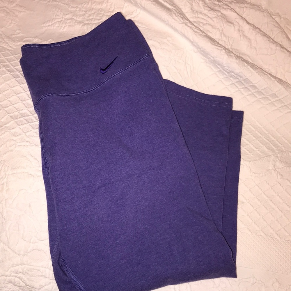 Purple Nike leggings